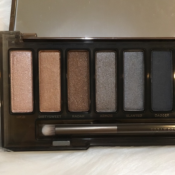 Urban Decay Naked Smoky Eyeshadow Palette - Picture 6 of 7